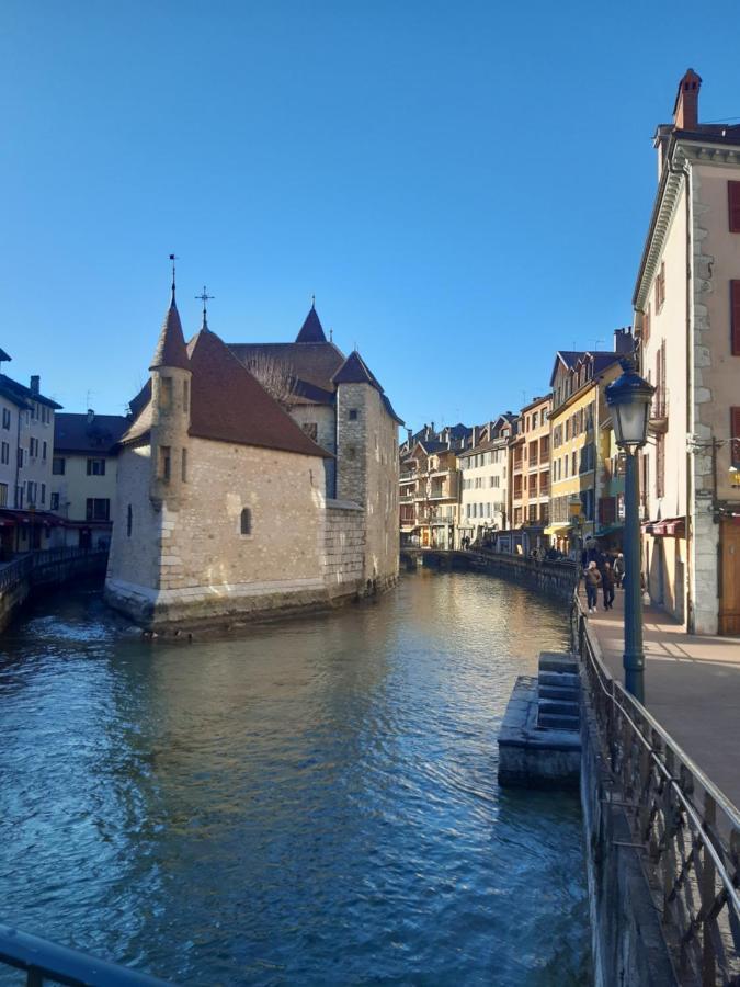 Le 3 De Coeur Annecy Exterior foto